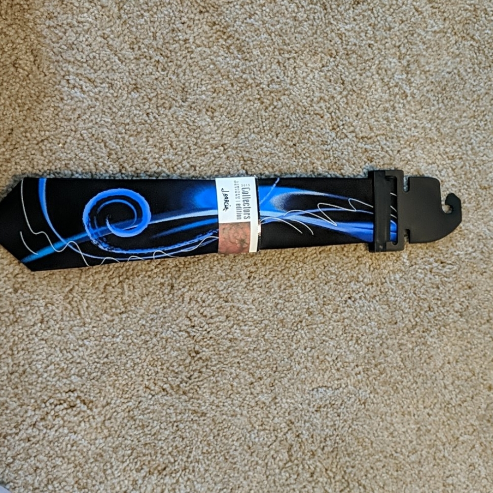 Men's tie